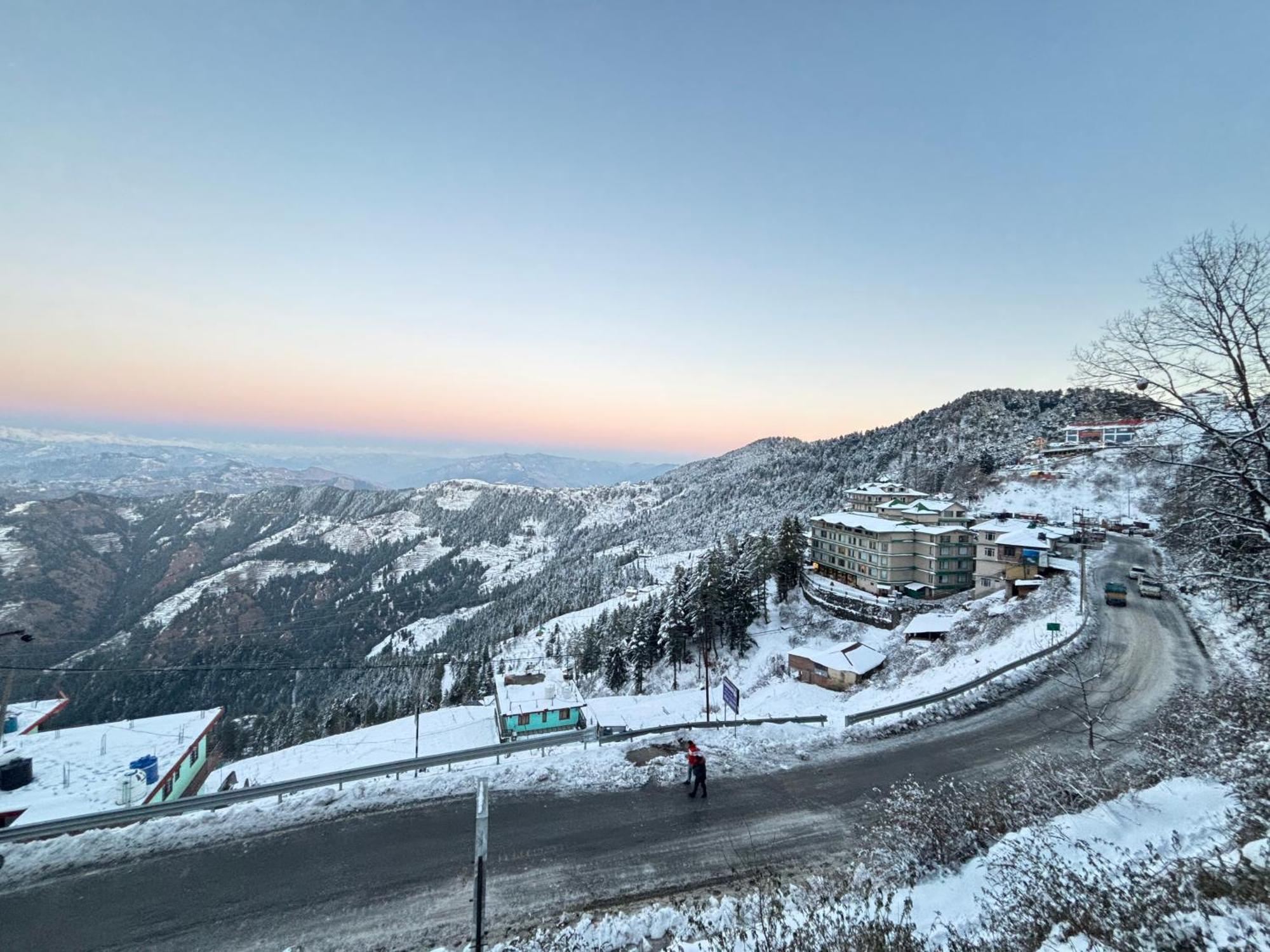 Treebo Shimla Ayurvedic Retreat Kufri Hotel Eksteriør billede